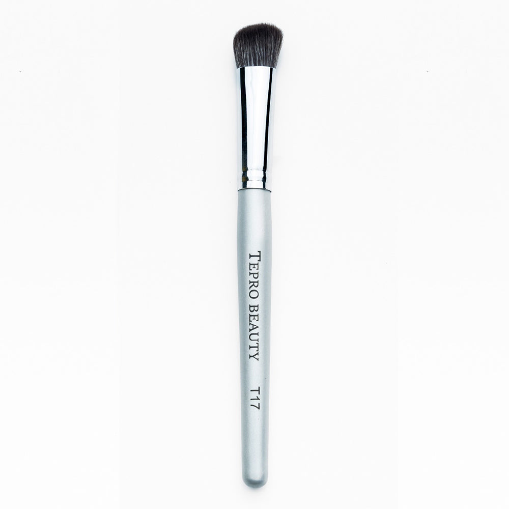 T17 - Angle Nose Contouring Brush